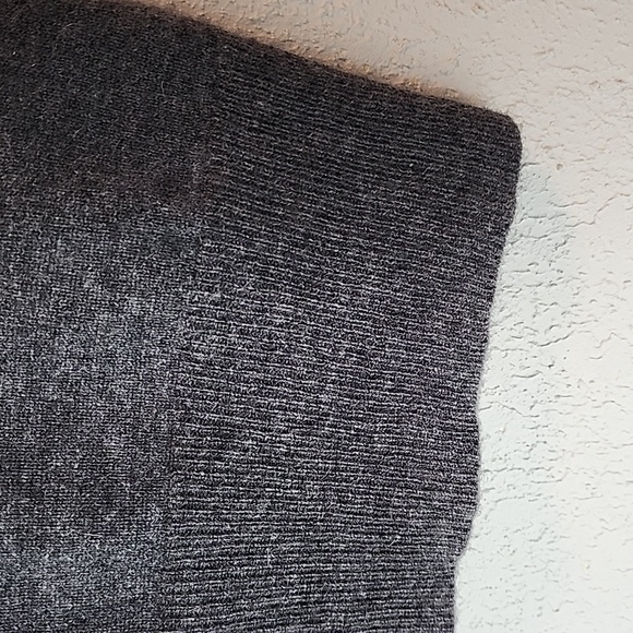 Aqua Cashmere short sleeve sweater with ruffle, sz XS - Picture 2 of 8